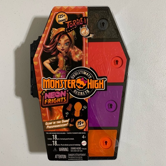 Monster High®: Skulltimate Secrets Neon Frights Toralei™ Doll w/Locker-New - Picture 5 of 9